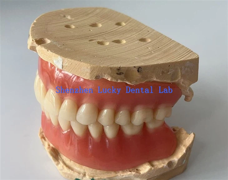 Esteetiline täielik akrüülhamba hambaproteeside tootjad